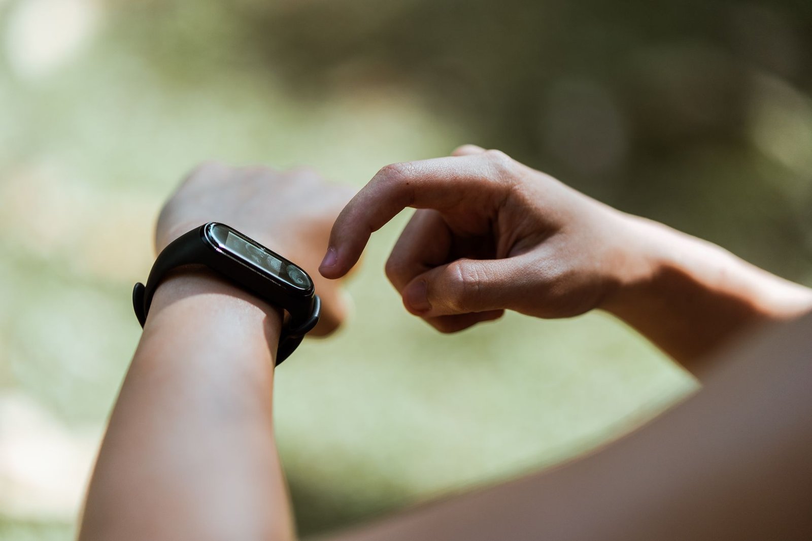Pulseiras Inteligentes: O Novo Foco no Bem-Estar e Performance Sem Distrações